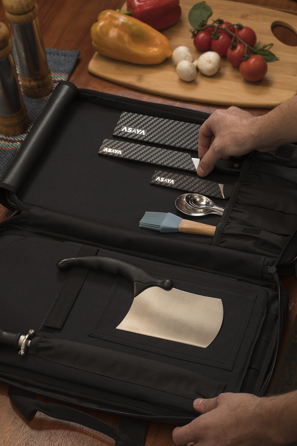 28 Pocket Chef Knife Carrying Case