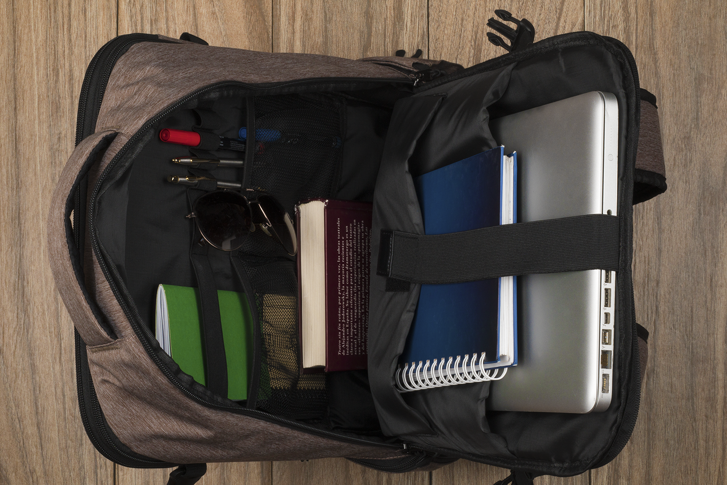 30+ Pocket Knife Backpack + 20 Pocket Knife Roll Bag